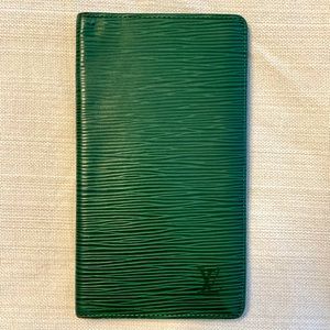 LV Epi Bifold Long Wallet Green